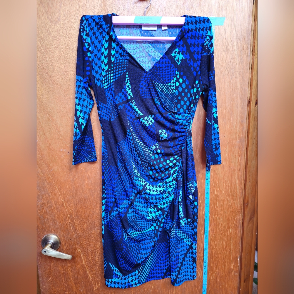 New York & Company Blue Geometric Long Sleeve Dress